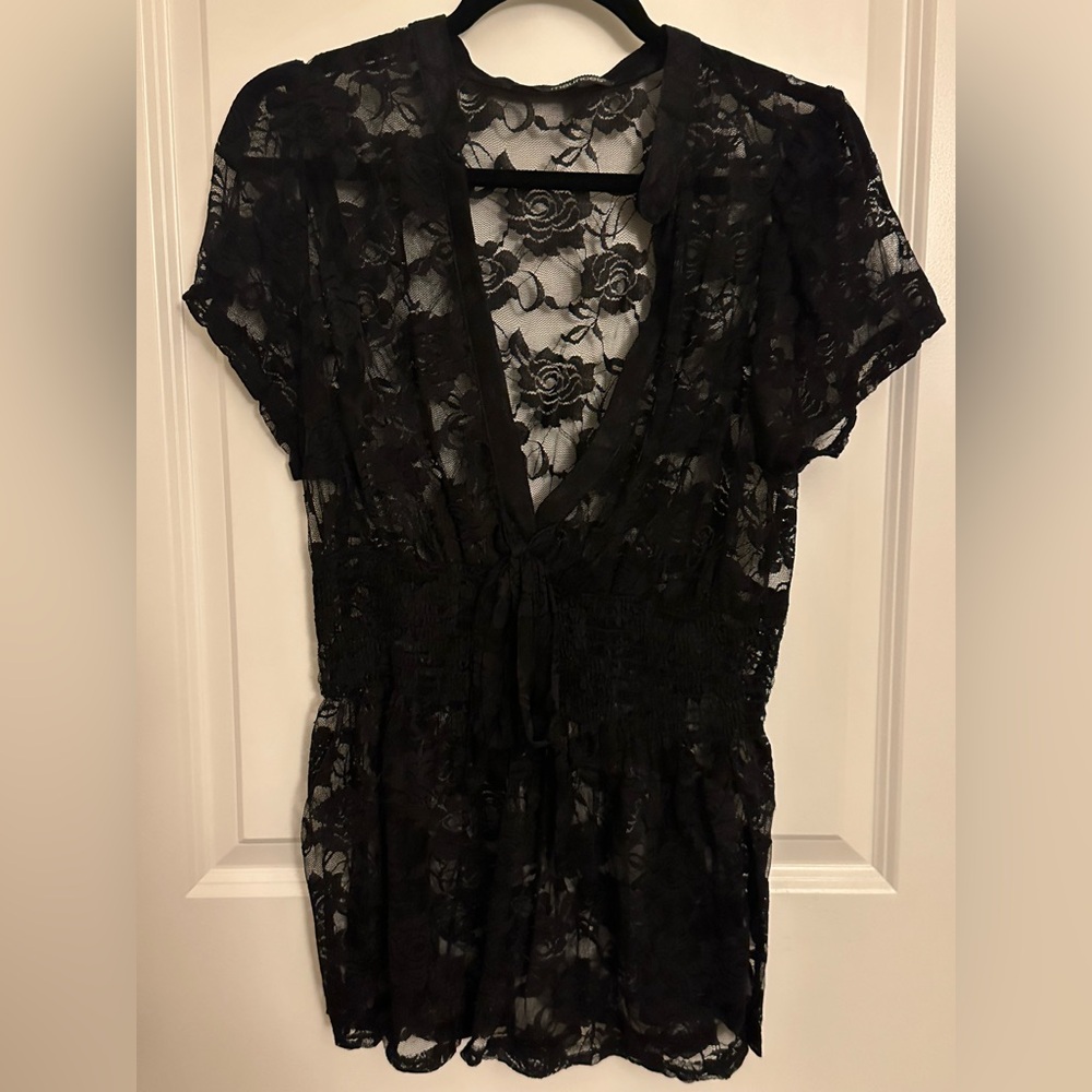 Maurices Black Lace Top Sz 1